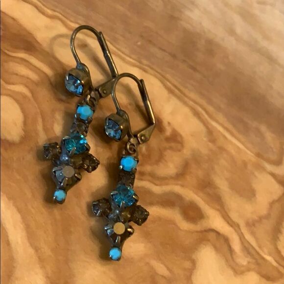 Beautiful Sorrelli Bracelet & Earring Set - Picture 4 of 7